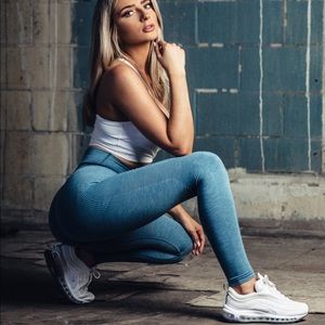 Alphalete Aero Leggings in storm blue